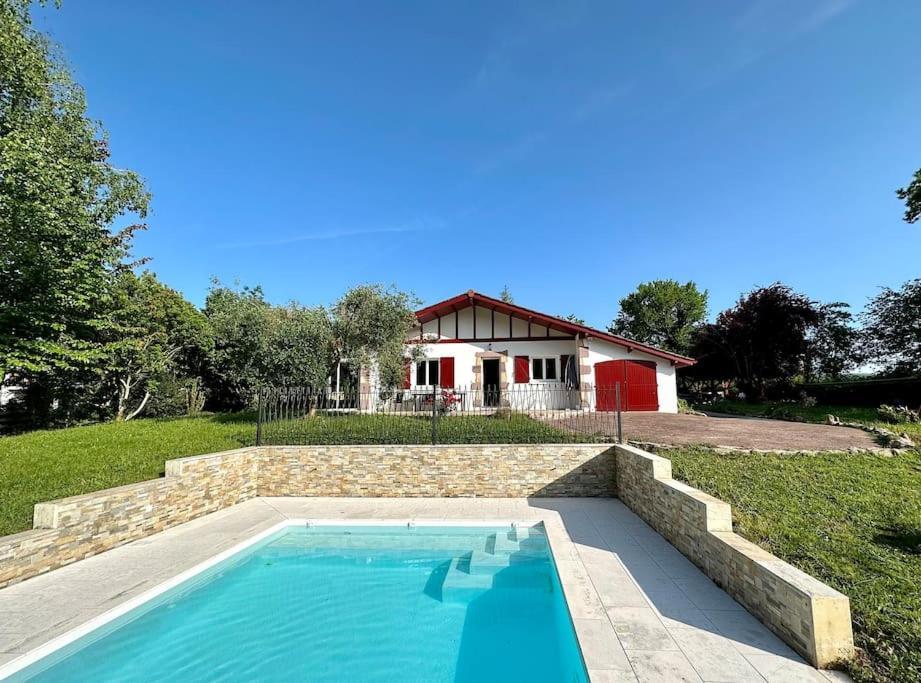 Maison Avec Piscine Caro  Extérieur photo