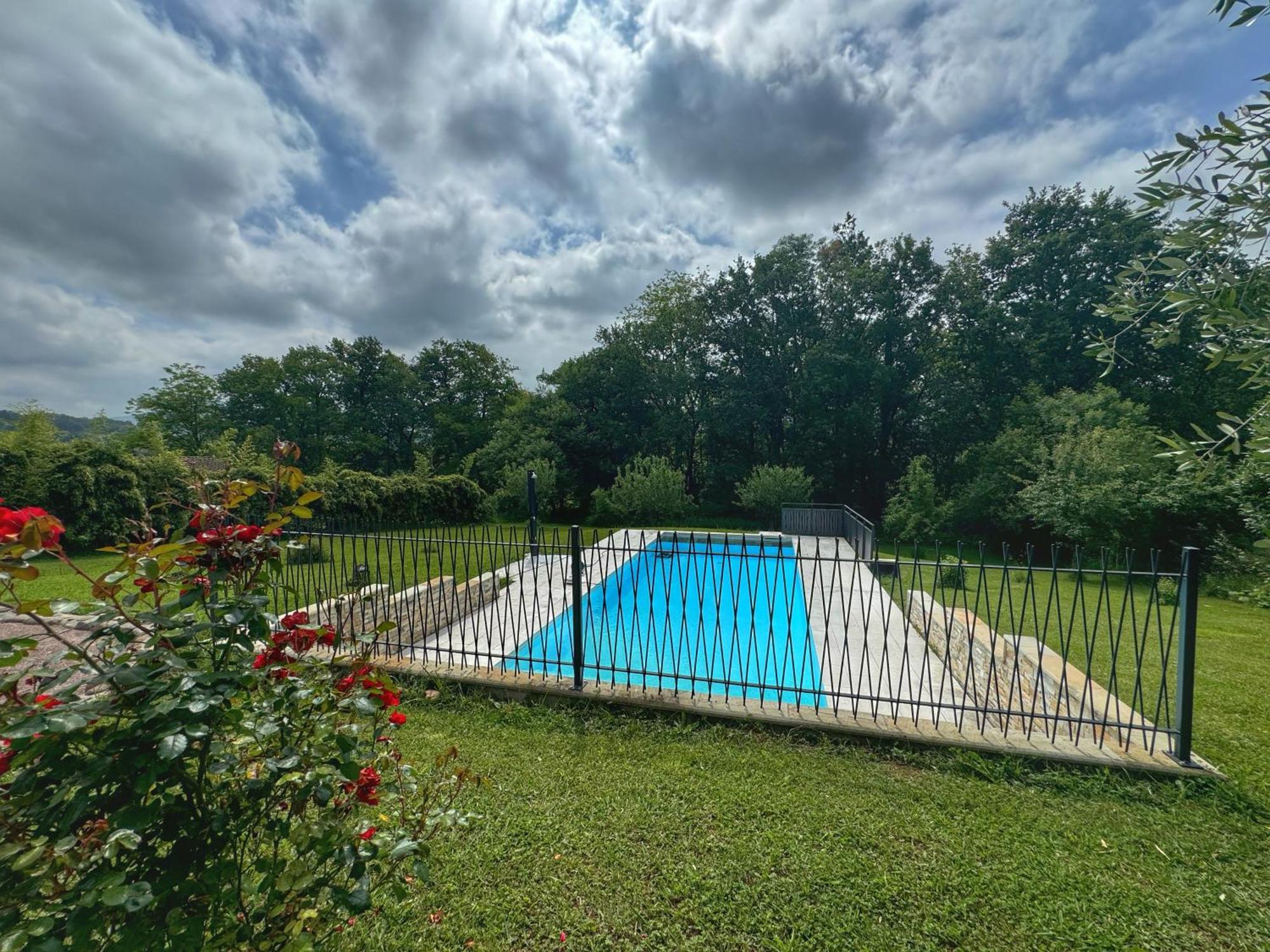 Maison Avec Piscine Caro  Extérieur photo